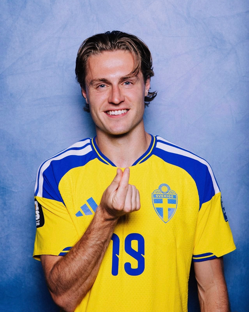 Mattias Svanberg - Soccer Player (VfL Wolfsburg)