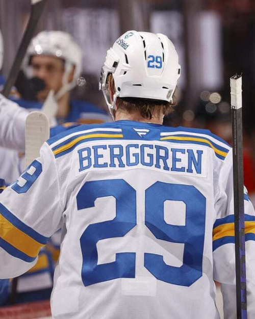 Jonatan Berggren - Hockey Player (St Louis Blues)