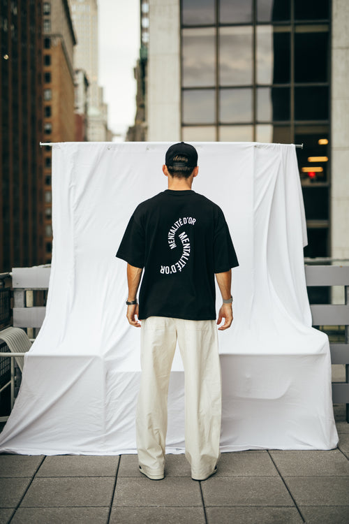 Curve T-Shirt Black